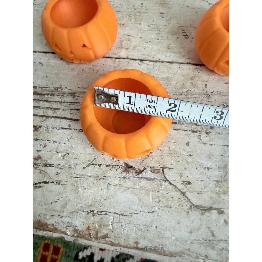 Halloween Miniature 5 Skulls and 3 Jack-O-Lantern Pumpkin Buckets Set Orange Tan - Picture 6 of 6